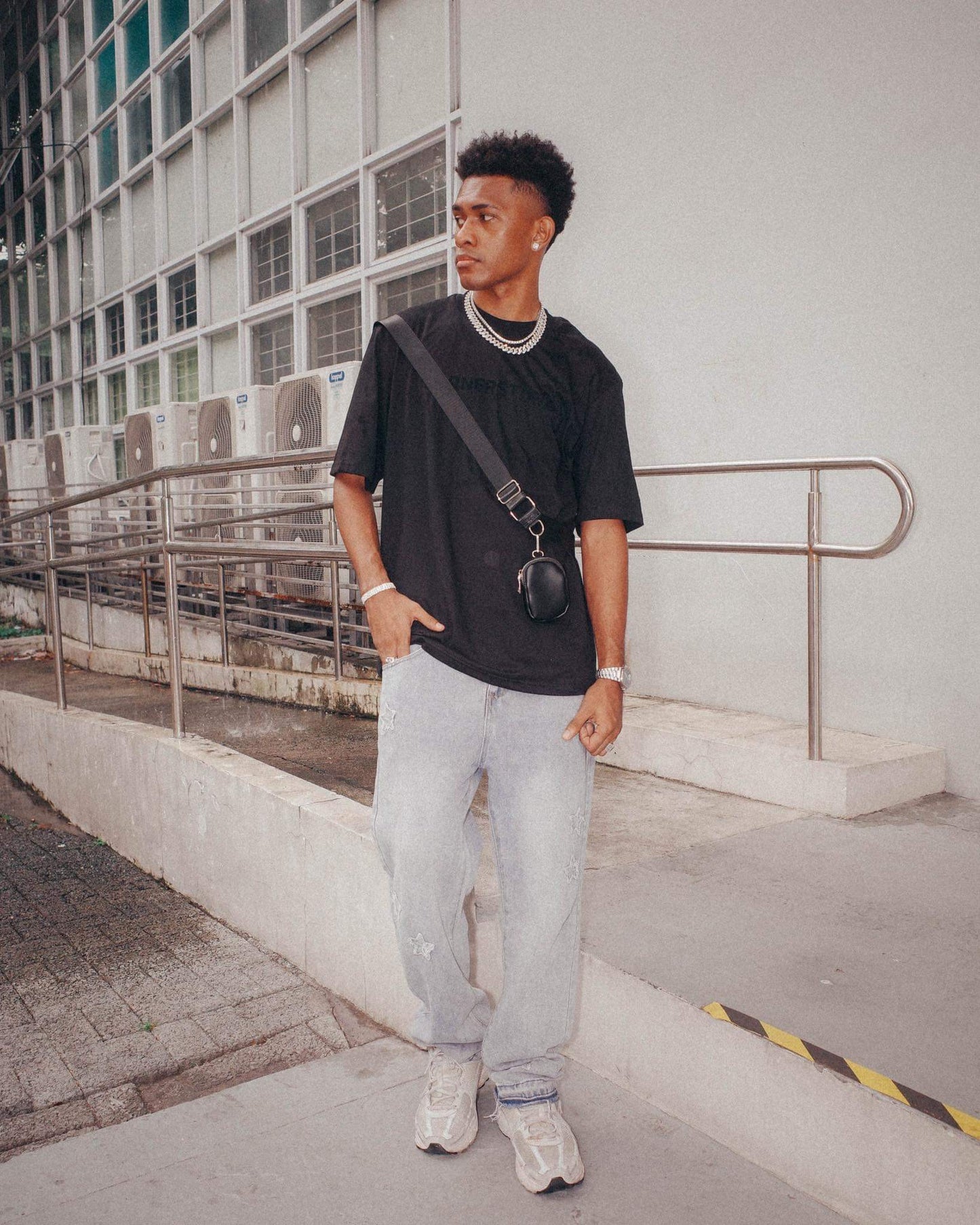 BASIC GAMUSA LOGO TEE "TRIPLE BLACK"