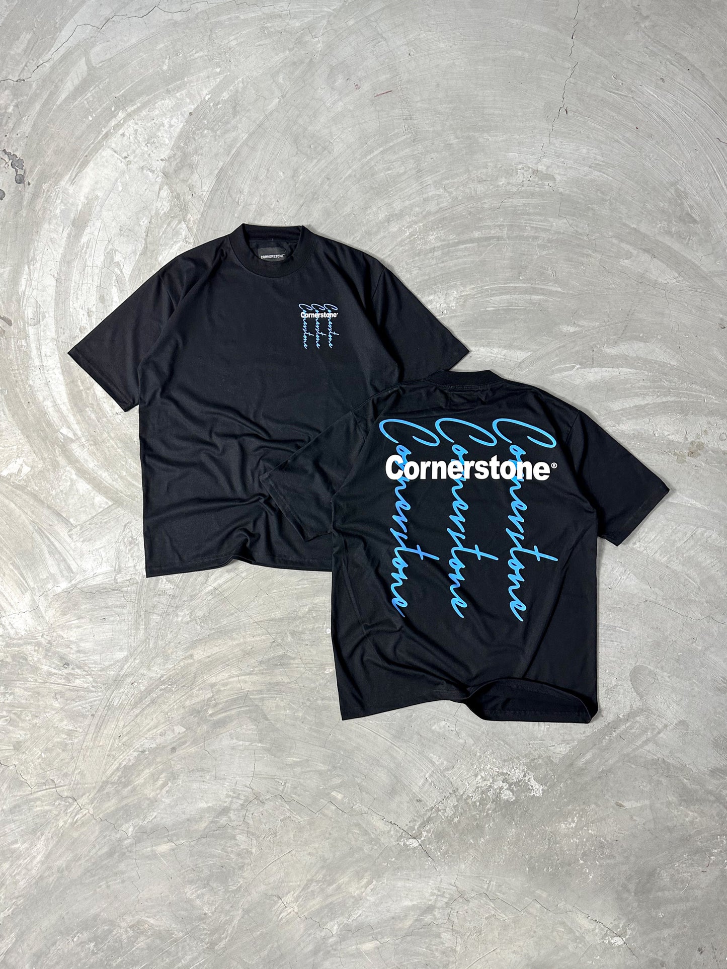 "CURSIVE" T-SHIRT IN BLACK
