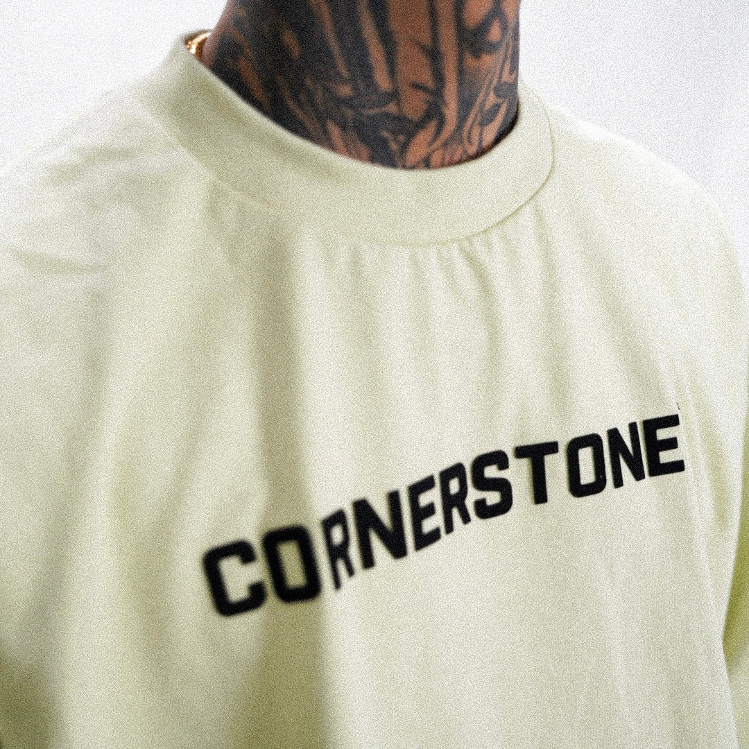 BOXY CROPPED GAMUSA LOGO TEE IN LIME GREEN