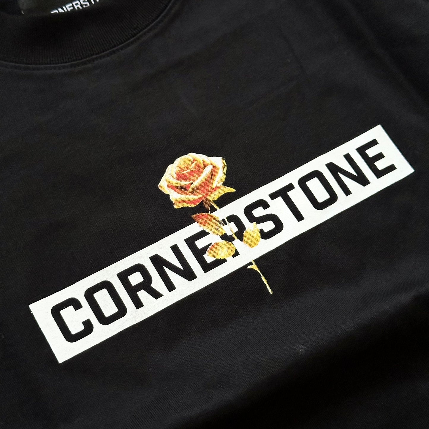 OVERSIZED TEE IN BLACK "GOLD ROSE"