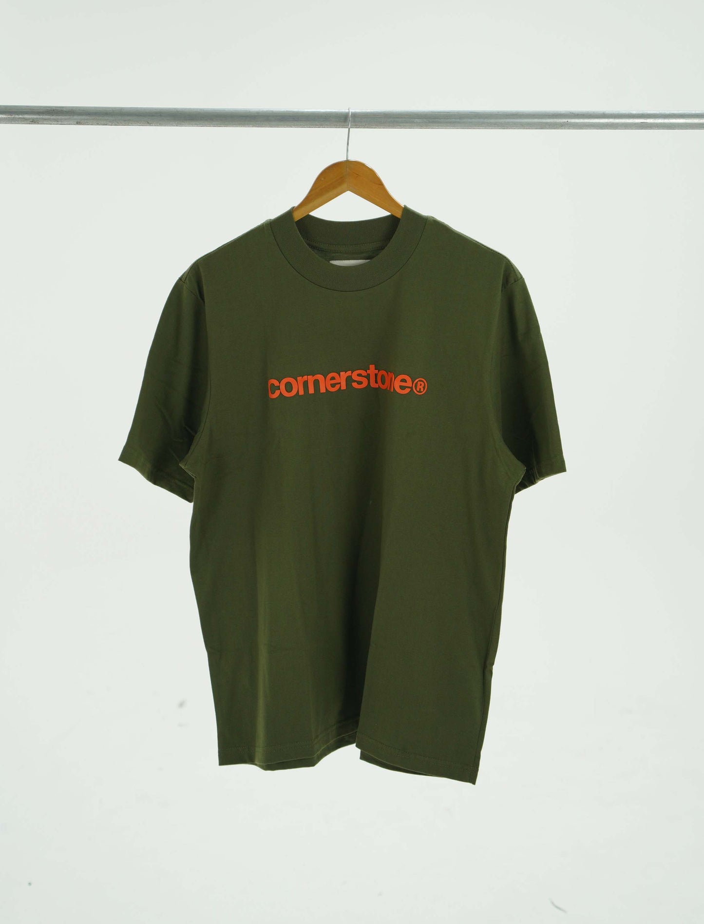 CORNERSTONE BOLD LOGO TEE IN OLIVE