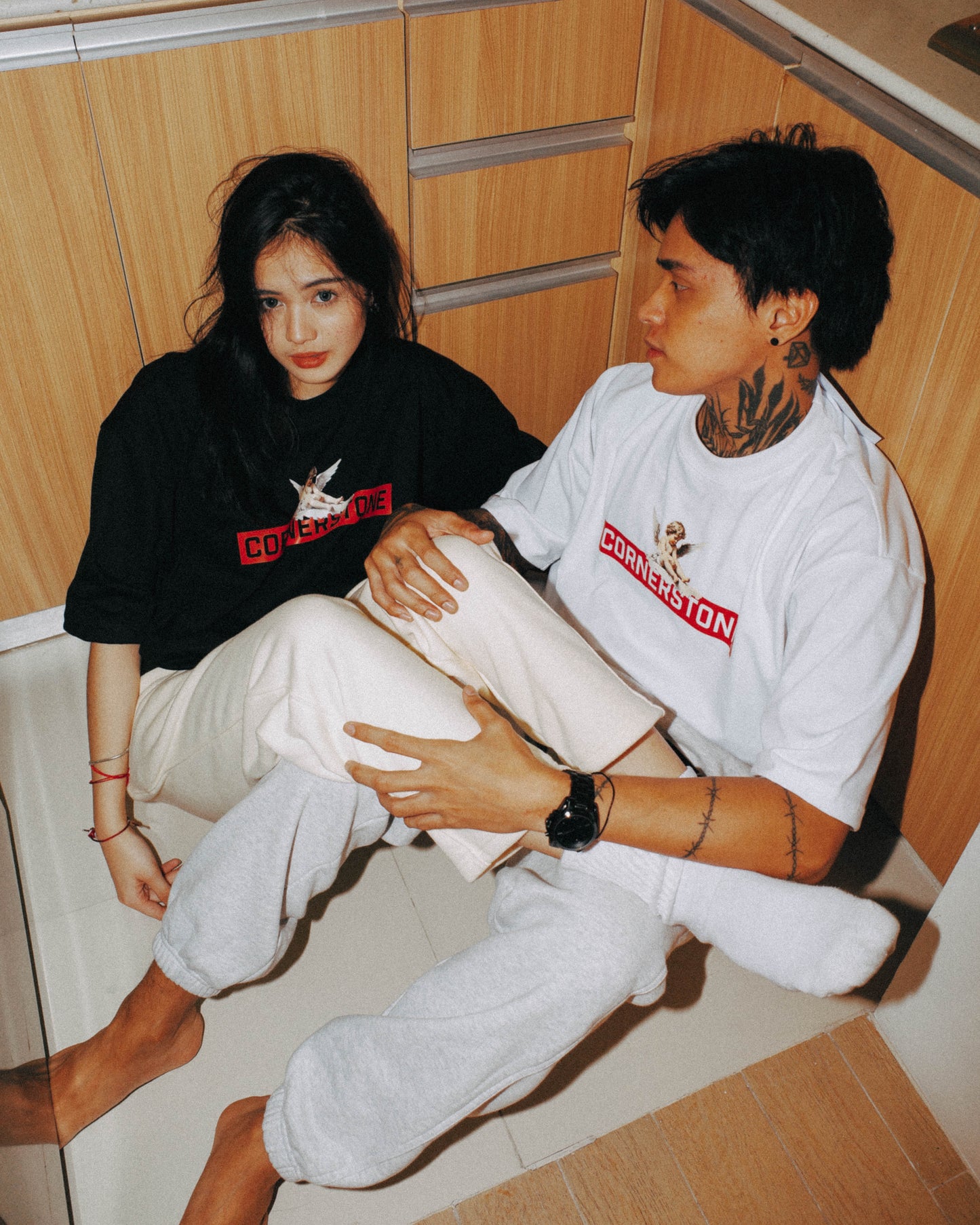 SITTING CUPID T-SHIRT