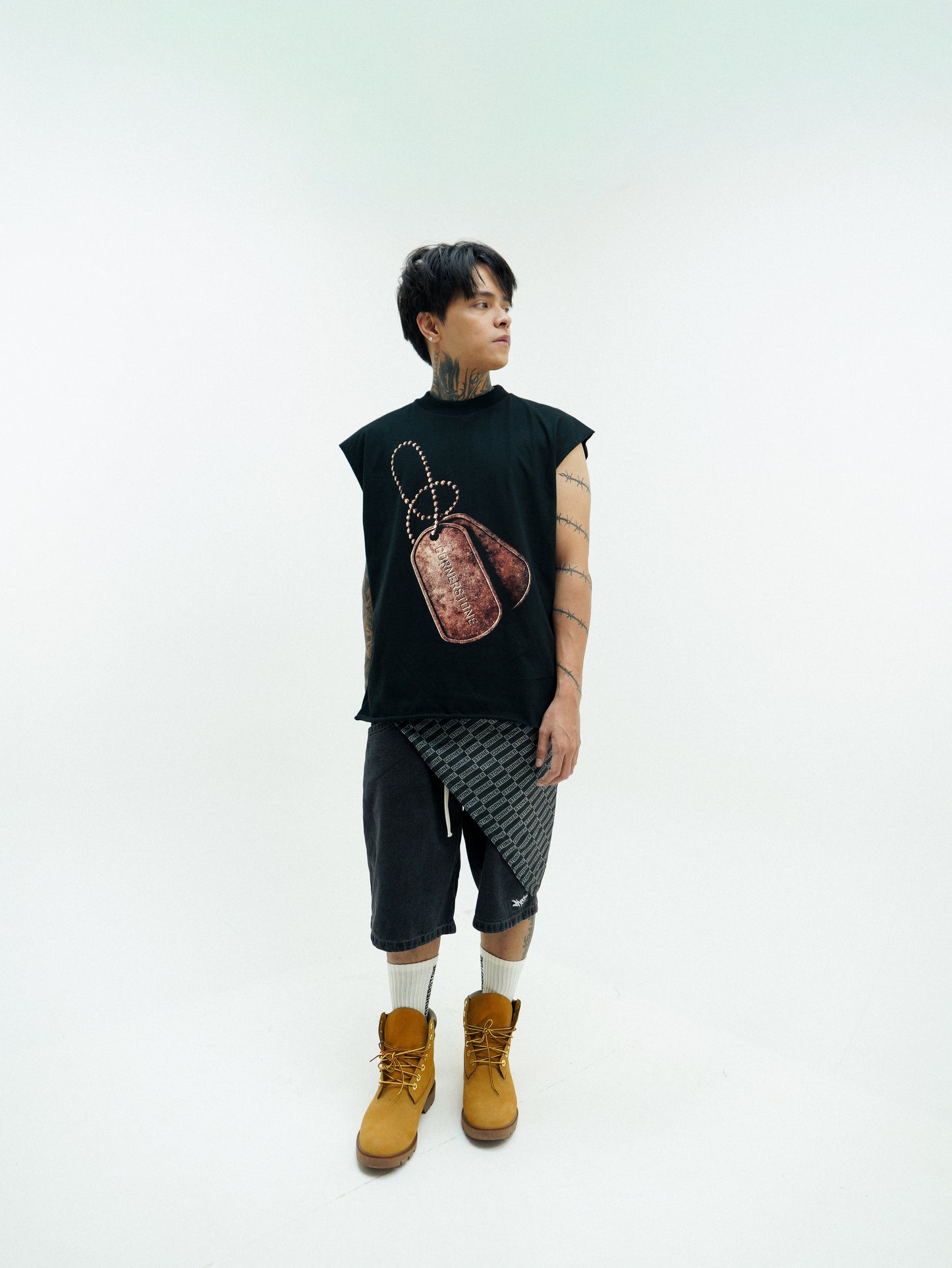 RAW HEM DOG TAG MUSCLE TEE