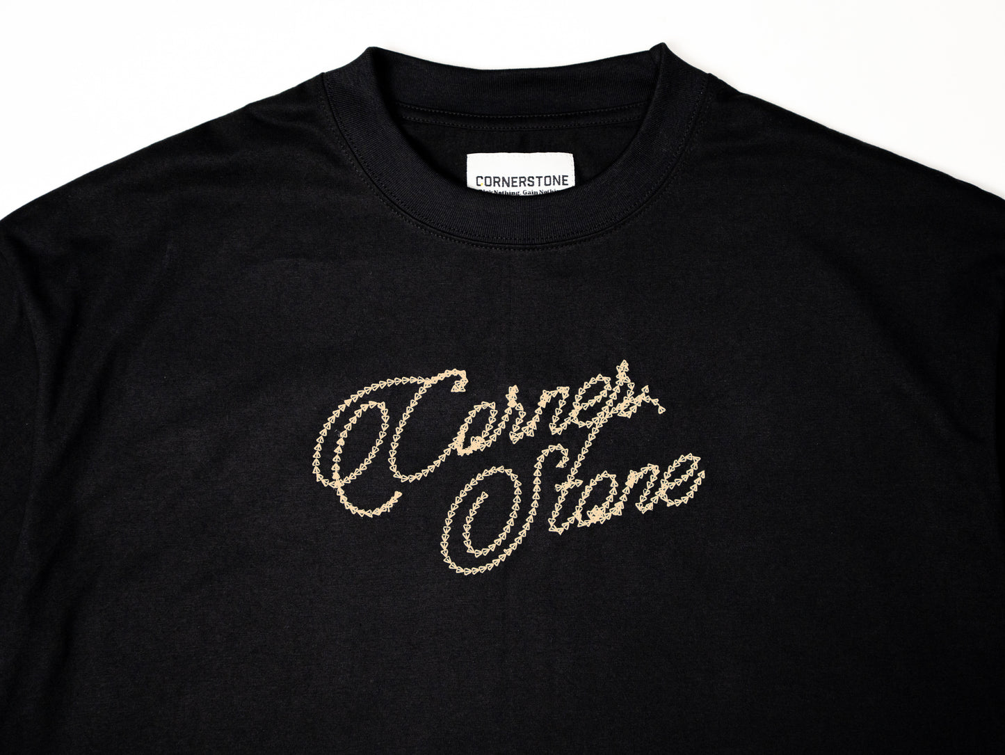 BOXY CROPPED CHAINSTITCH CURSIVE TEE