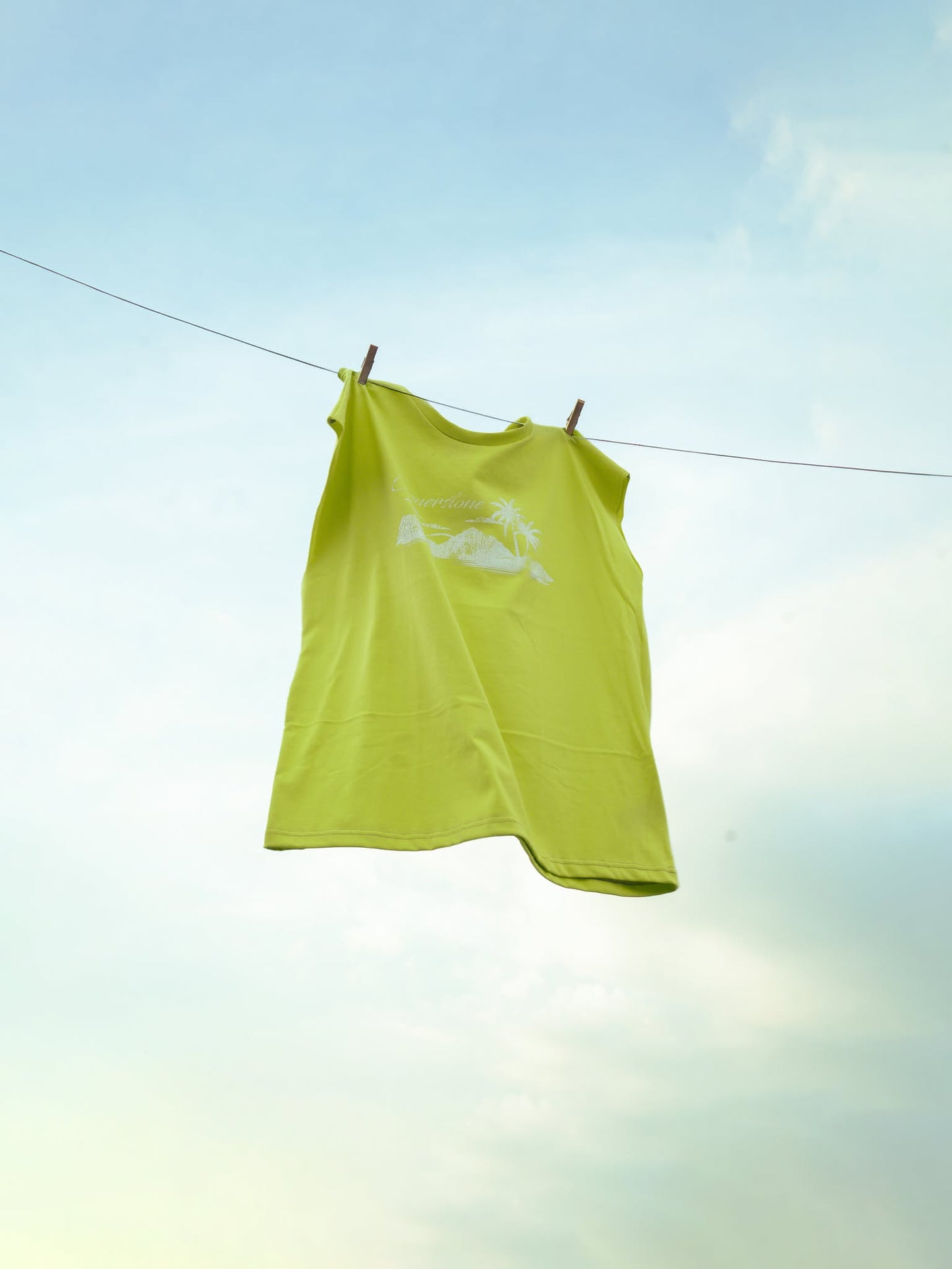 S/S26 MUSCLE TEE IN SLIME GREEN