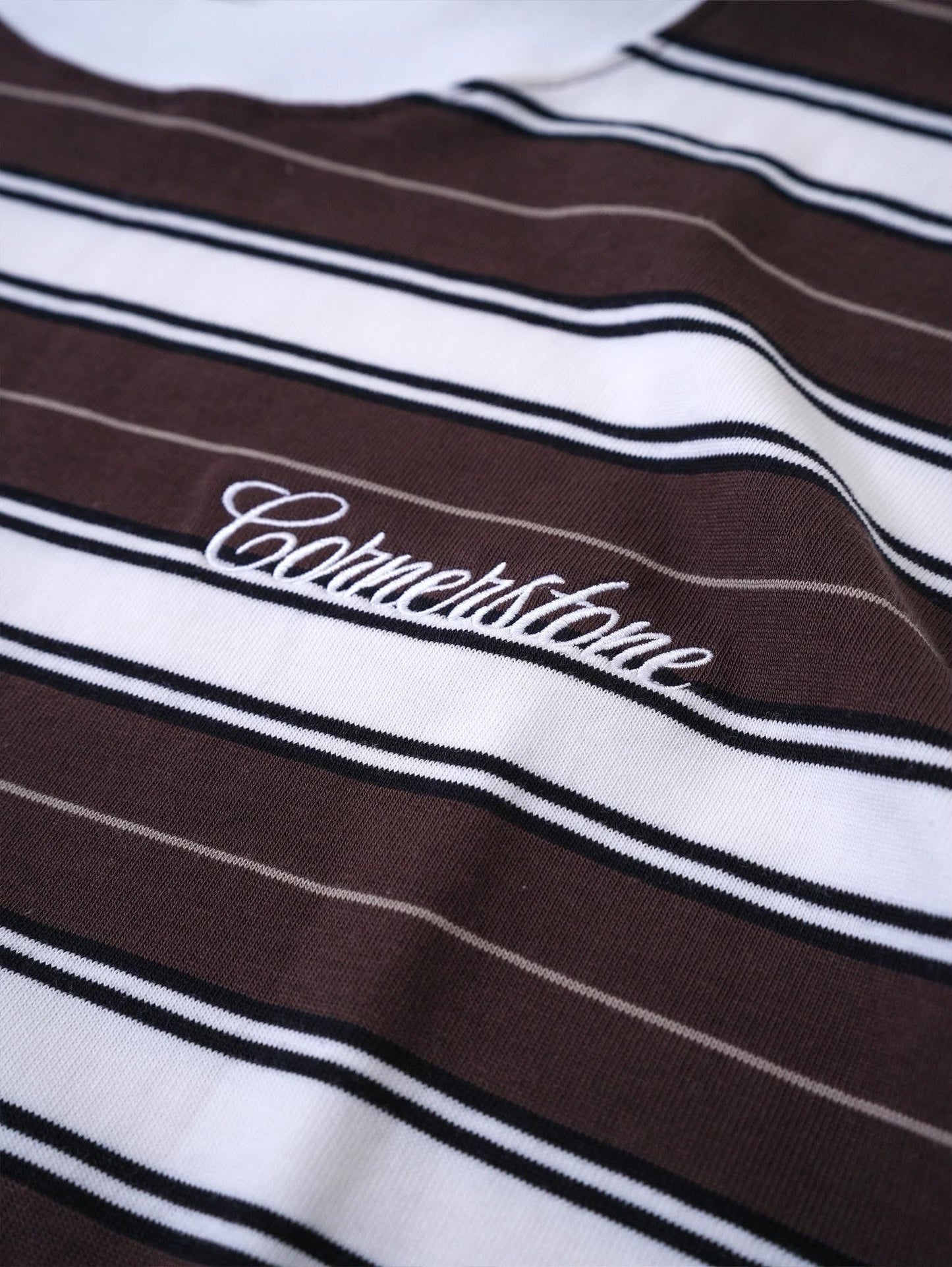 CORNERSTONE BOXY FIT STRIPE TEE "ESPRESSO"