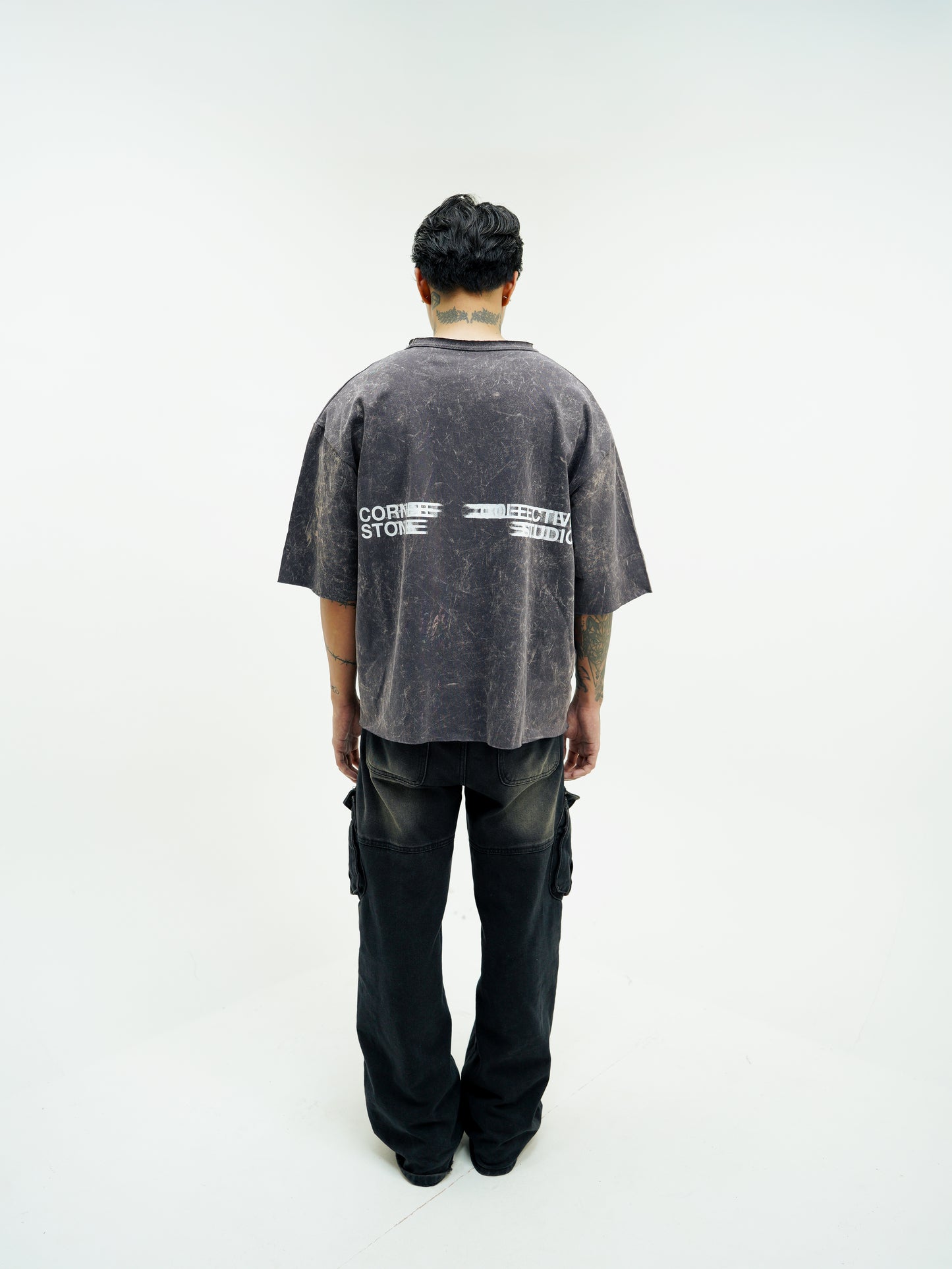RAW HEM ACID WASH TEE "COLLECTIVE"