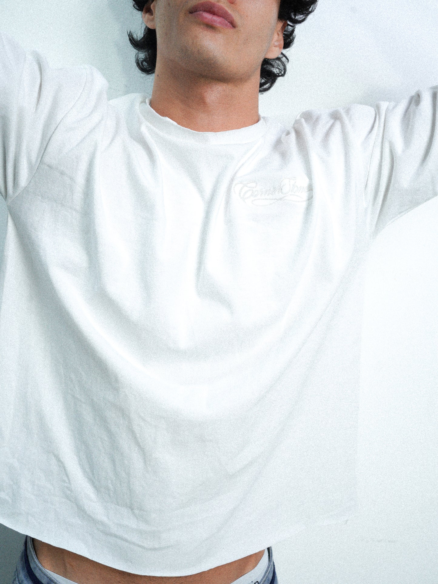 S/S26 DECONSTRUCTED EMBROIDERED RAW HEM TEE IN WHITE