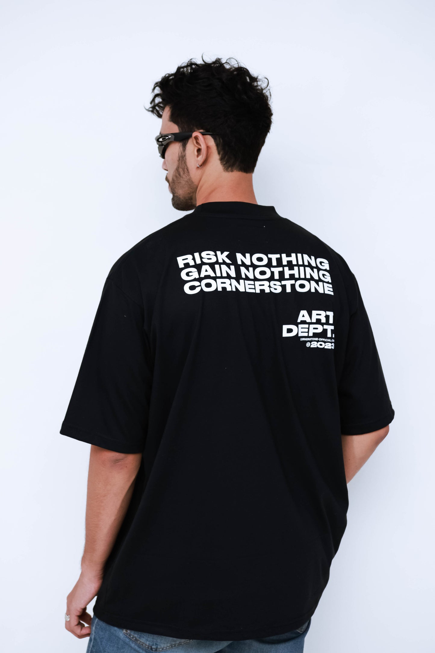 ART DEPT T-SHIRT IN BLACK